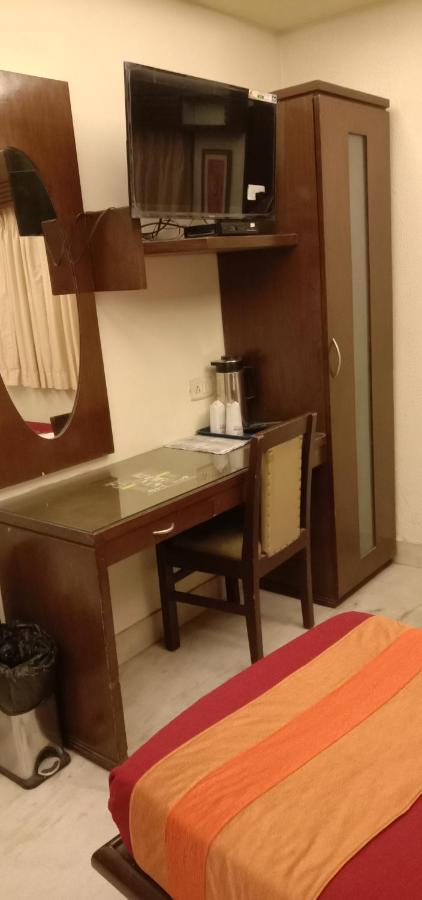כלכותה Hotel Aston מראה חיצוני תמונה