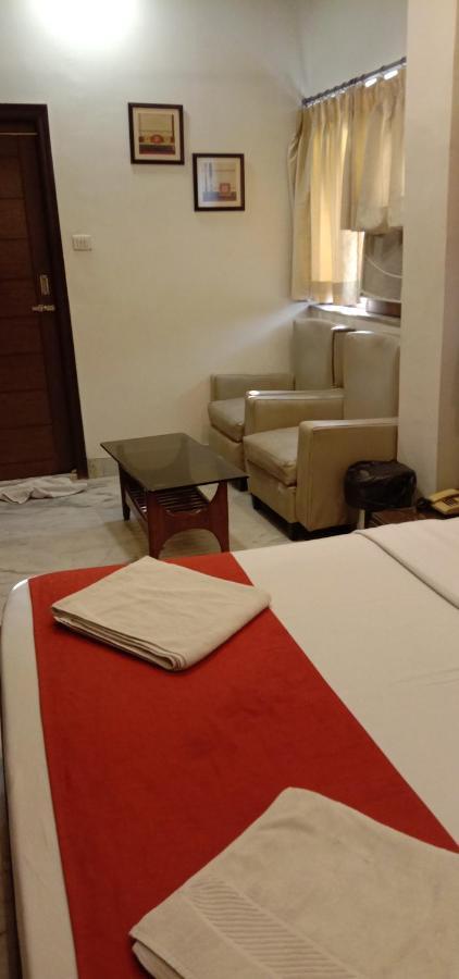 כלכותה Hotel Aston מראה חיצוני תמונה