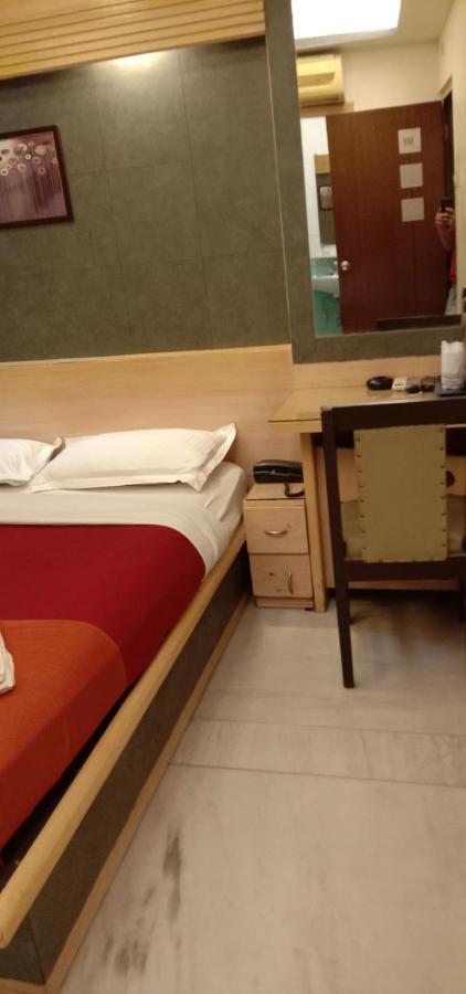 כלכותה Hotel Aston מראה חיצוני תמונה